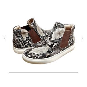 NIB Matiss Harlan Snakeskin Slip-ons